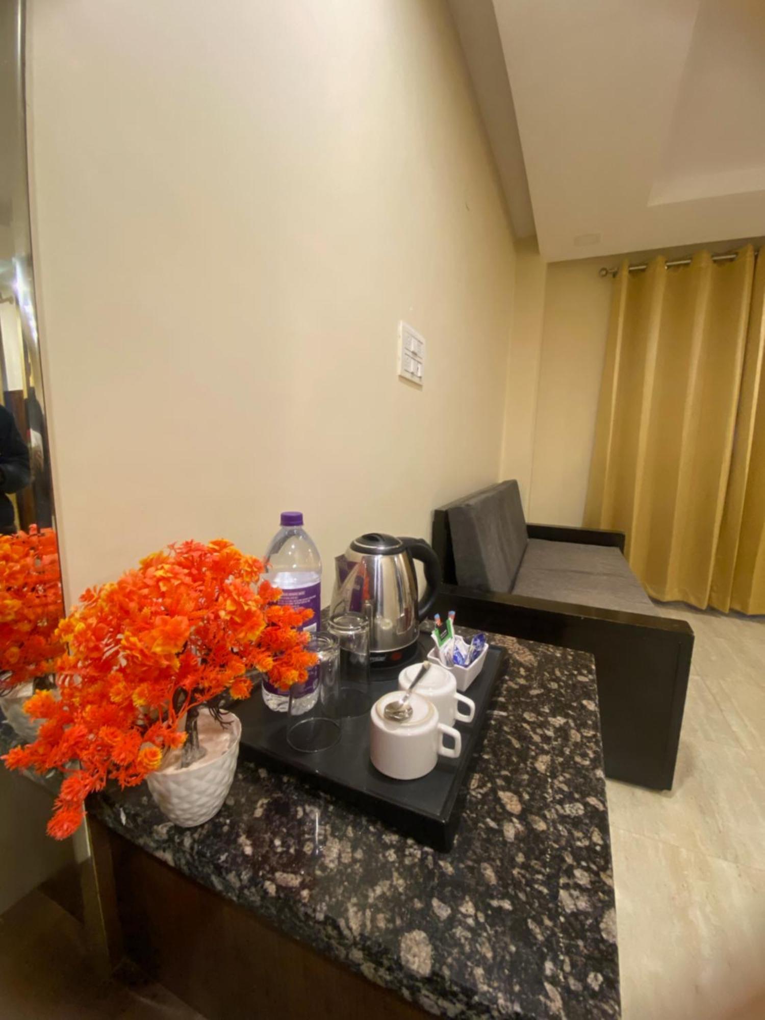 Mj Hills Rishikesh Hotel Exterior photo